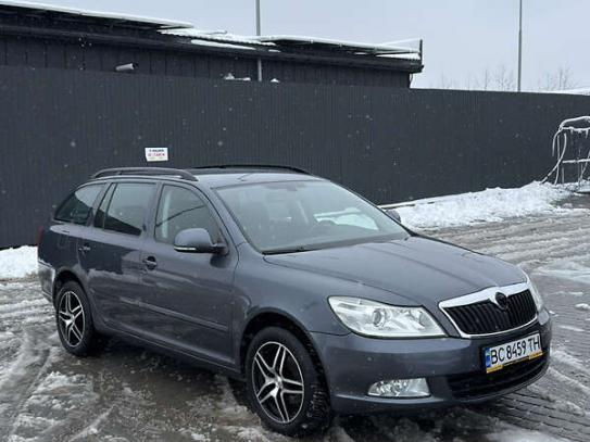 Skoda Octavia
                         2010г. в рассрочку