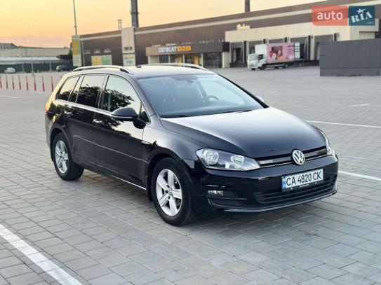 Volkswagen Golf                            2016г. в рассрочку