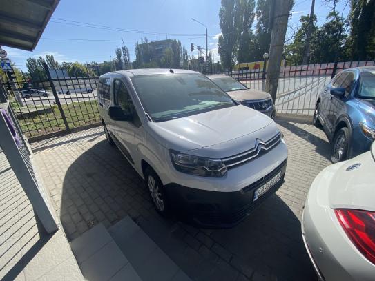 Citroen Berlingo 2023г. в рассрочку