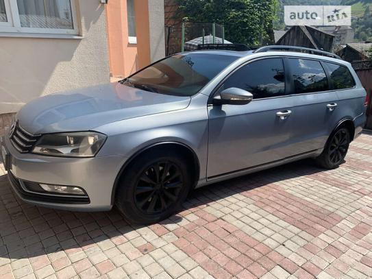 Volkswagen Passat 2011р. у розстрочку