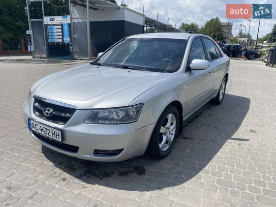 Hyundai Sonata                          2008г. в рассрочку