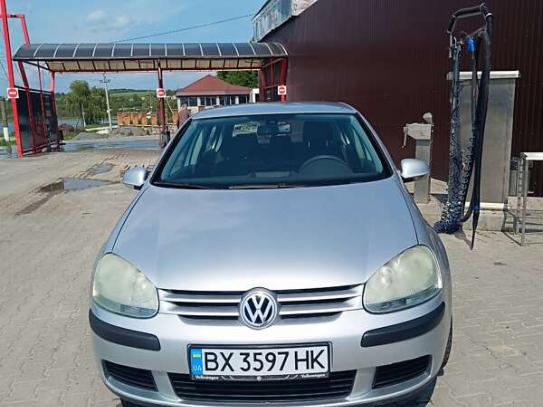Volkswagen Golf
                            2004г. в рассрочку