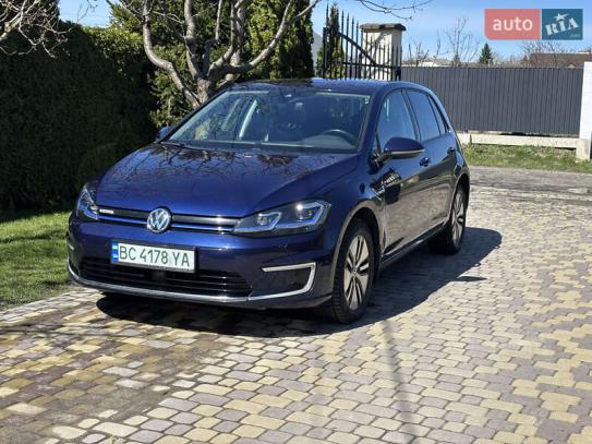 Volkswagen E-golf
                          2018г. в рассрочку