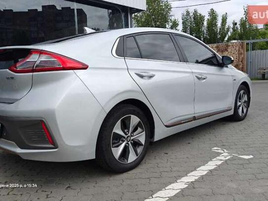 Hyundai Ioniq 2017г. в рассрочку