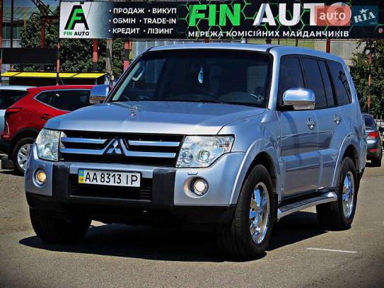 Mitsubishi Pajero wagon                    2008г. в рассрочку