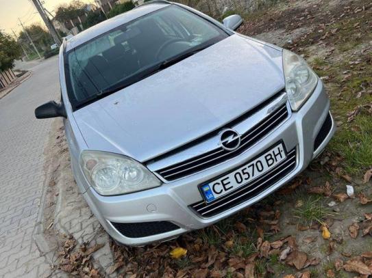 Opel Astra                           2008г. в рассрочку