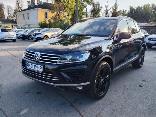 Volkswagen Touareg
                         2016г. в рассрочку