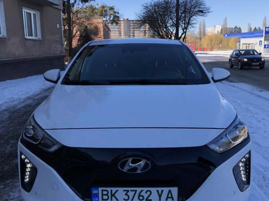 Hyundai Ioniq                           2019г. в рассрочку