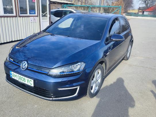 Volkswagen E-golf                          2016г. в рассрочку