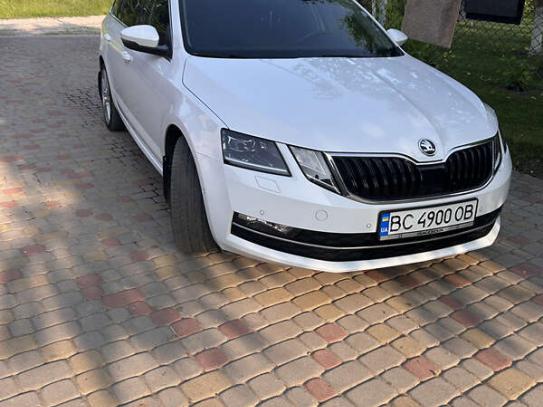 Skoda Octavia                         2018г. в рассрочку