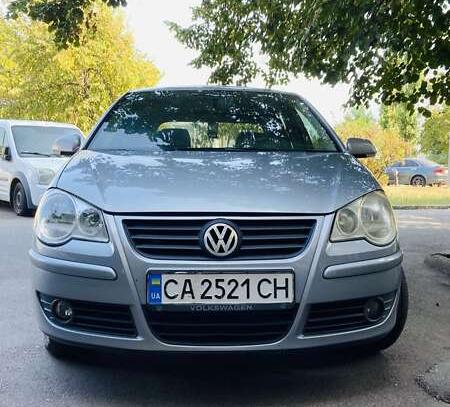 Volkswagen Polo 2007г. в рассрочку