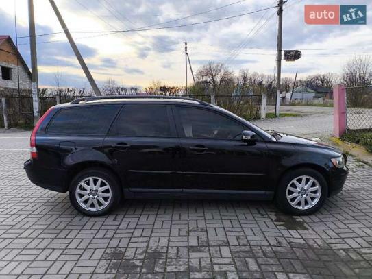 Volvo V50                             2007г. в рассрочку