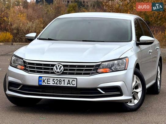 Volkswagen Passat 2018р. у розстрочку