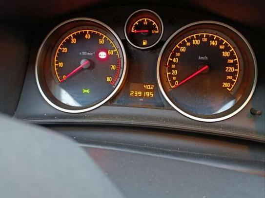 Opel Astra                           2010г. в рассрочку