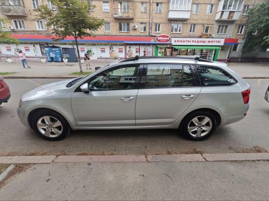 Skoda Octavia                         2016г. в рассрочку