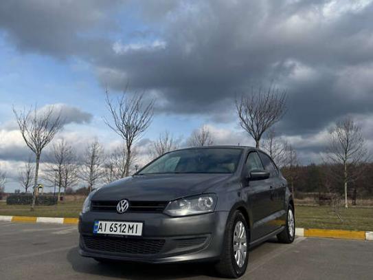 Volkswagen Polo
                            2010г. в рассрочку