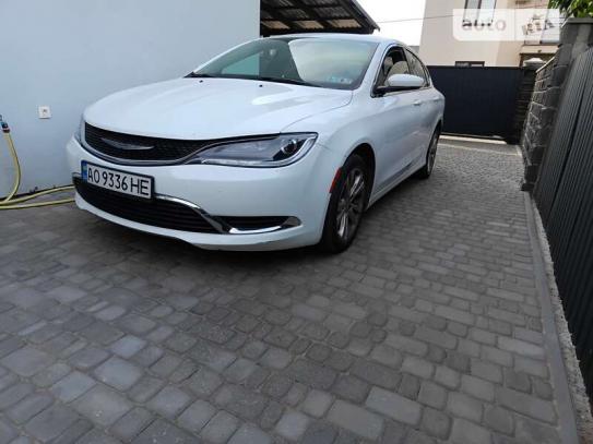 Chrysler 200 2015р. у розстрочку