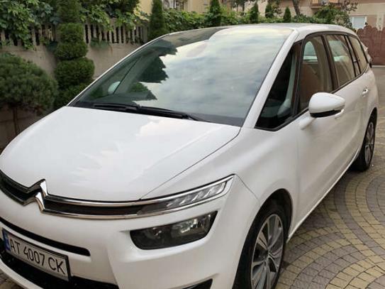 Citroen C4 picasso 2015г. в рассрочку