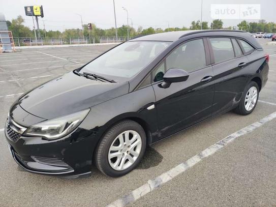 Opel Astra 2018г. в рассрочку