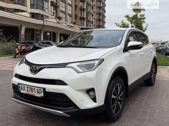 Toyota Rav4 2016г. в рассрочку