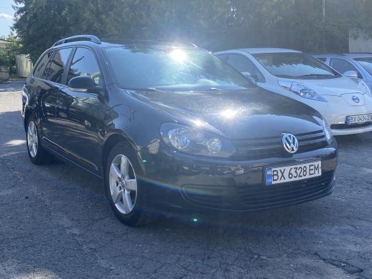 Volkswagen Golf 2013г. в рассрочку