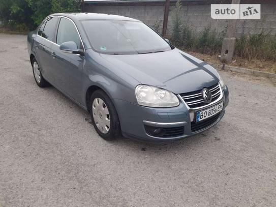 Volkswagen Jetta 2006р. у розстрочку