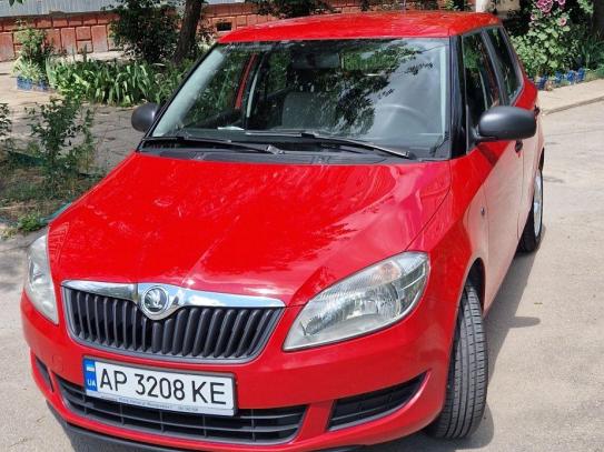 Skoda Fabia                           2014г. в рассрочку