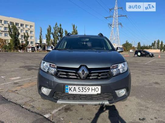 Renault Sandero 2017р. у розстрочку