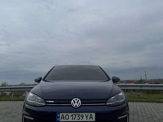 Volkswagen E-golf
                          2018г. в рассрочку