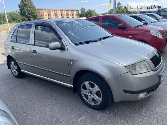 Skoda Fabia 2001г. в рассрочку