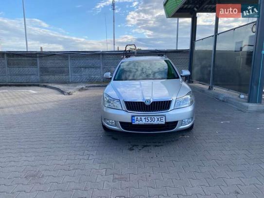 Skoda Octavia                         2012г. в рассрочку