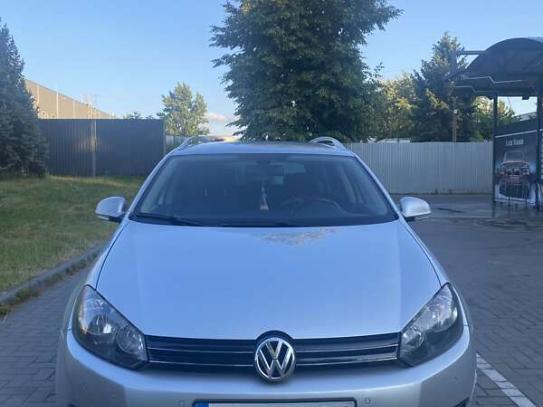 Volkswagen Golf
                            2011г. в рассрочку