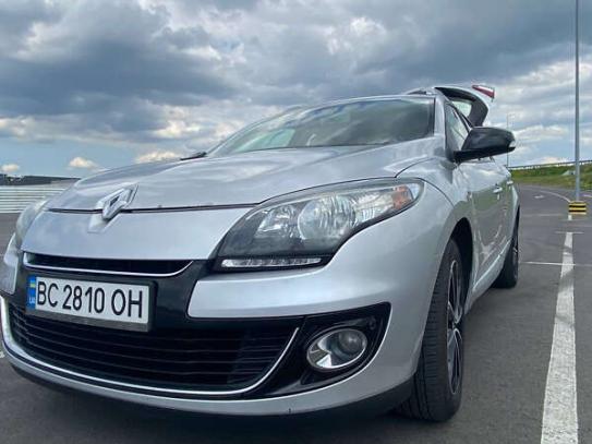 Renault Megane 2012г. в рассрочку