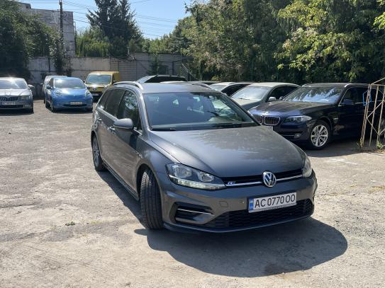 Volkswagen Golf 2017г. в рассрочку