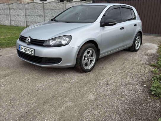Volkswagen Golf 2010р. у розстрочку