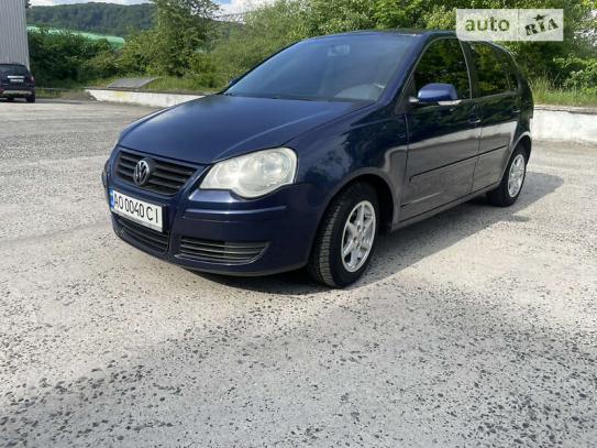Volkswagen Polo 2005г. в рассрочку