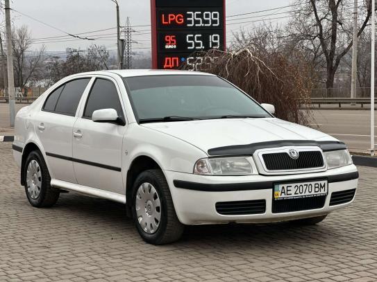 Skoda Octavia tour                    2005г. в рассрочку