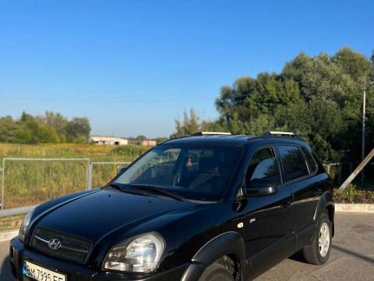 Hyundai Tucson 2006г. в рассрочку