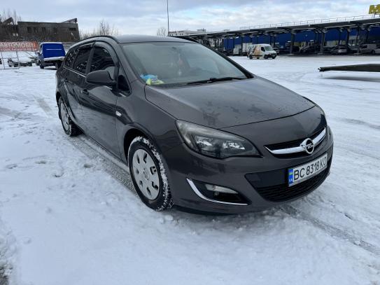 Opel Astra                           2013г. в рассрочку