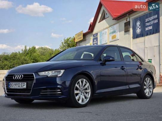 Audi A4                              2016г. в рассрочку