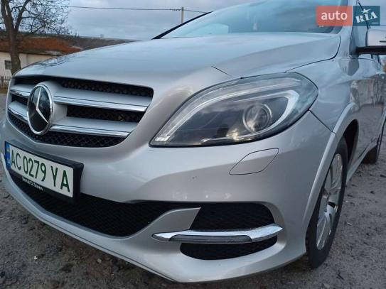 Mercedes-benz B 250e 2017г. в рассрочку