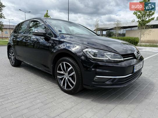 Volkswagen Golf                            2019г. в рассрочку
