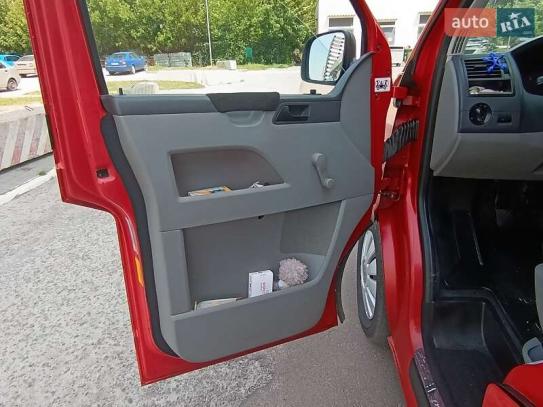 Volkswagen Transporter 2004р. у розстрочку
