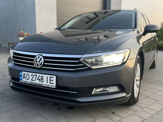 Volkswagen Passat
                          2015г. в рассрочку