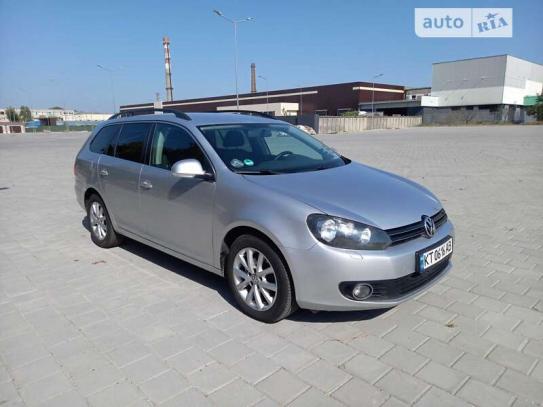 Volkswagen Golf 2011г. в рассрочку