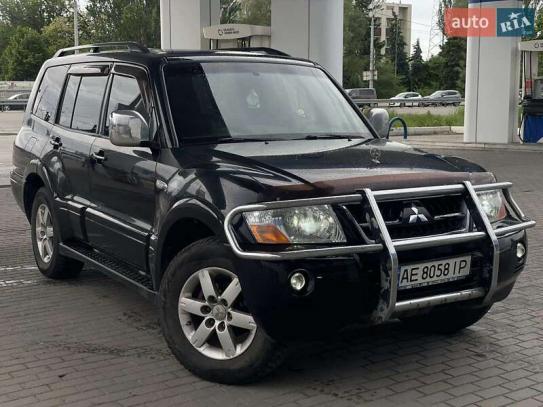 Mitsubishi Pajero wagon                    2006г. в рассрочку