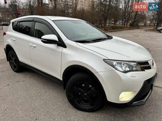 Toyota Rav4 2014р. у розстрочку