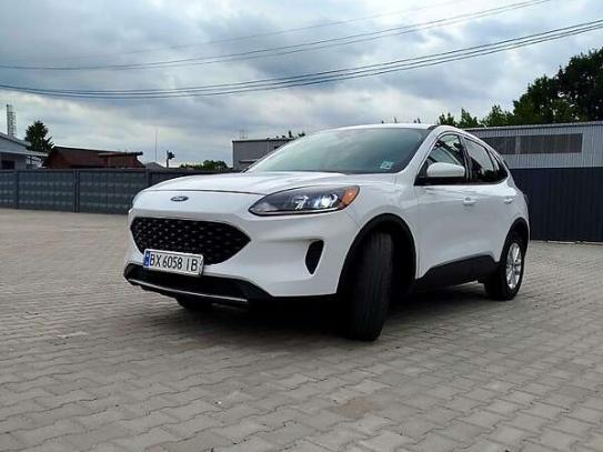 Ford Escape
                          2020г. в рассрочку