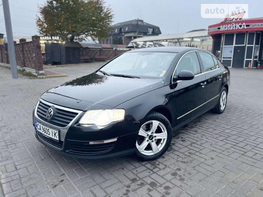 Volkswagen Passat 2005р. у розстрочку