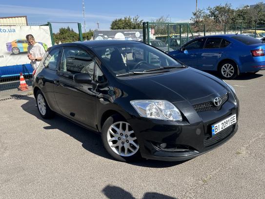 Toyota Auris 2007г. в рассрочку